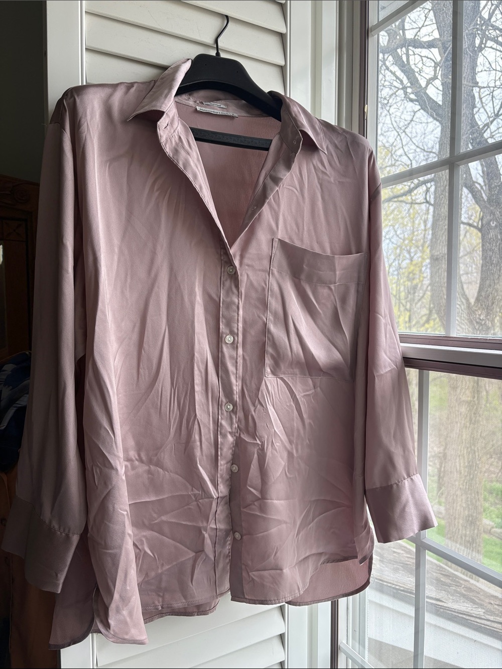 Abercrombie & Fitch Oversized Dusty Rose Button-Up blouse